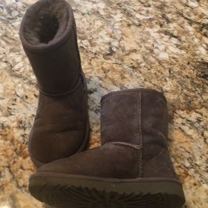 Girls Uggs size 10 gray